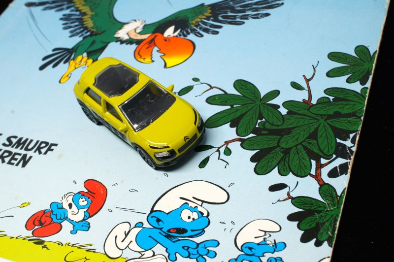We do need more comics on LaLD. French or not.
